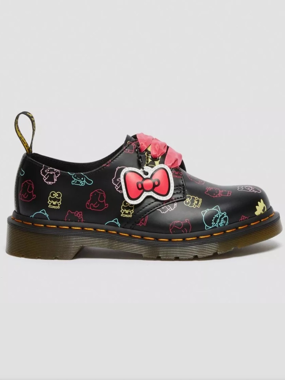 Dr. Martens Hello Kitty & Friends 1461 Smooth Leather Ox Women’s size 9 NEW!!!